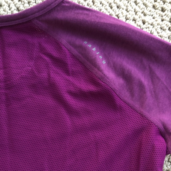 Oakley NWT OHydrolix Stride Long Sleeve Tech Tee - Picture 5 of 5